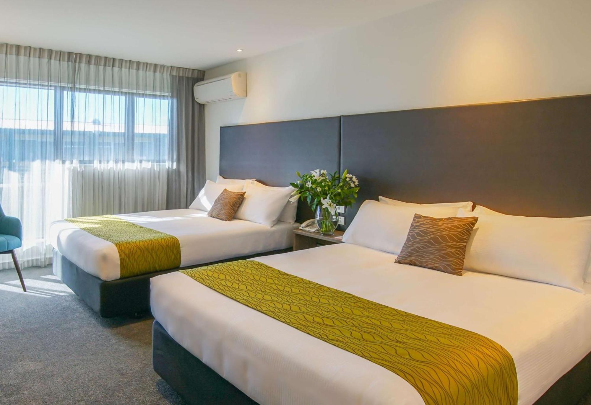 Superior Twin,1622019239:JPEG