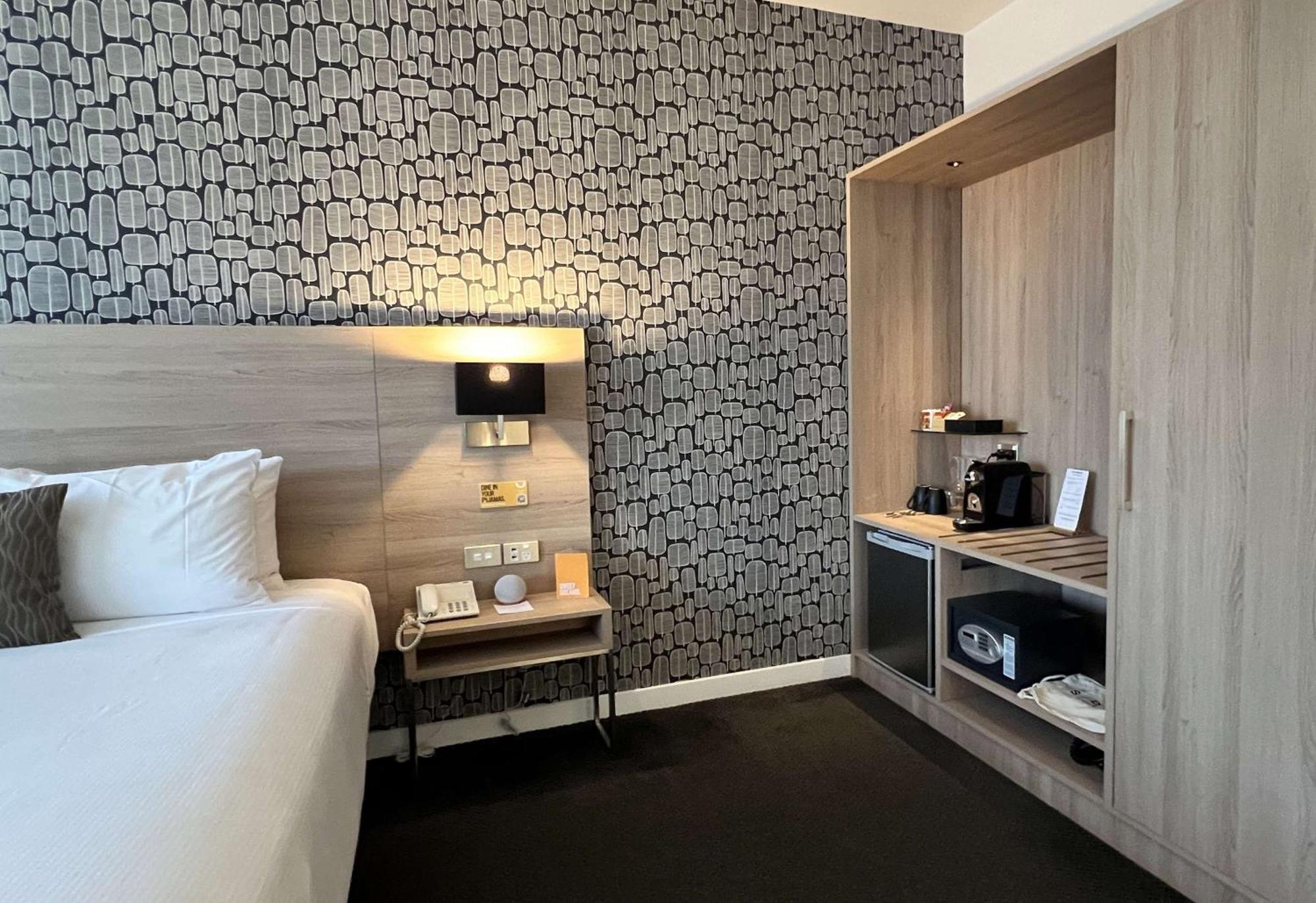 Accessible King,1622019226:JPEG